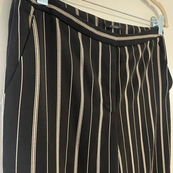 T Tahari Black Pinstripe Straight-Leg Trousers size 6 - Picture 3 of 8
